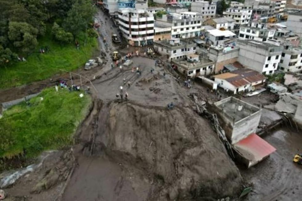 El aluvión que golpeó a la capital de Ecuador dejó 27 muertos y 53 heridos