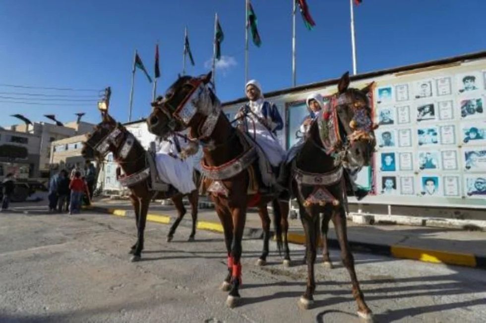 Libia celebra el 11º aniversario de la revuelta contra Gadafi entre nuevas divisiones