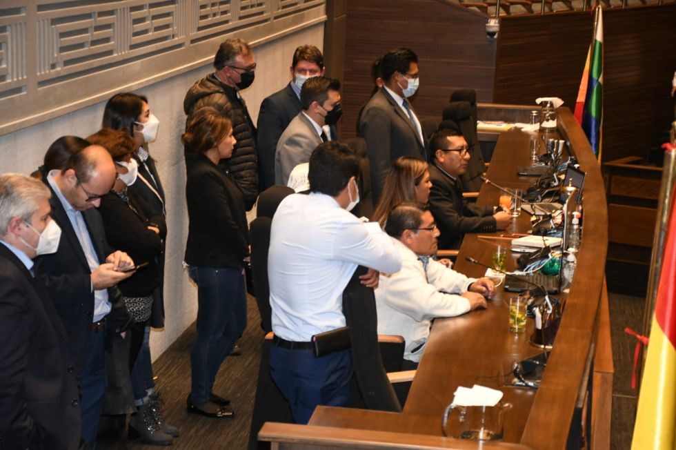 Postergan conformación de la Comisión de Ética ante la falta de consensos en la oposición