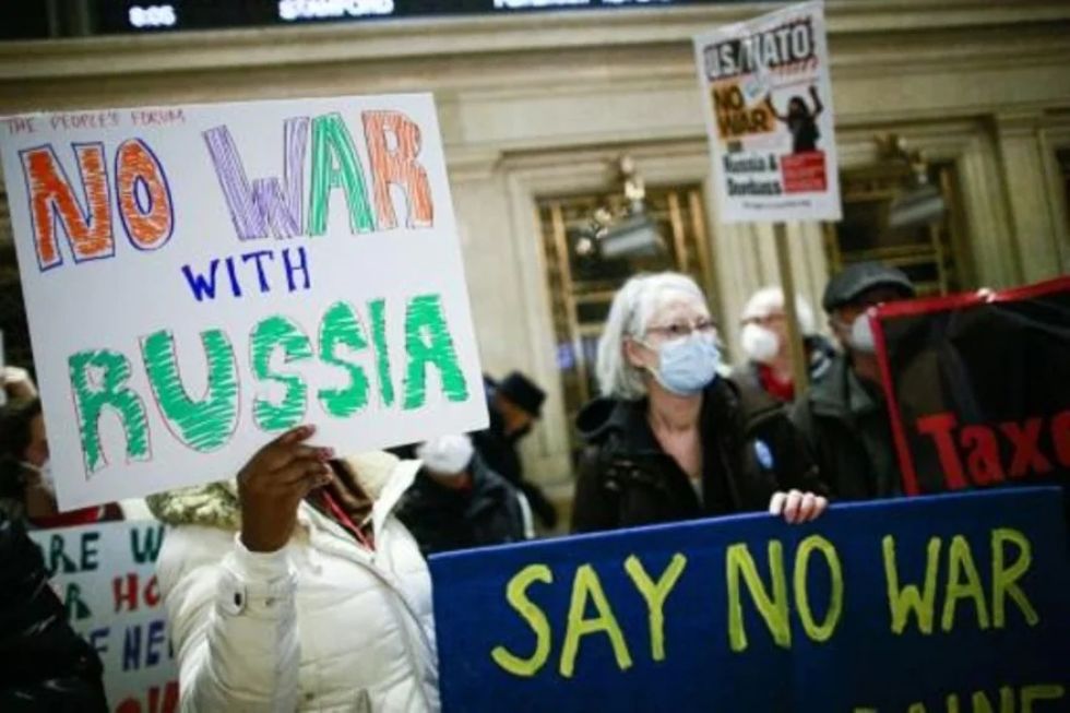 Macron y Putin inician diálogo clave en medio de tensión máxima sobre Ucrania