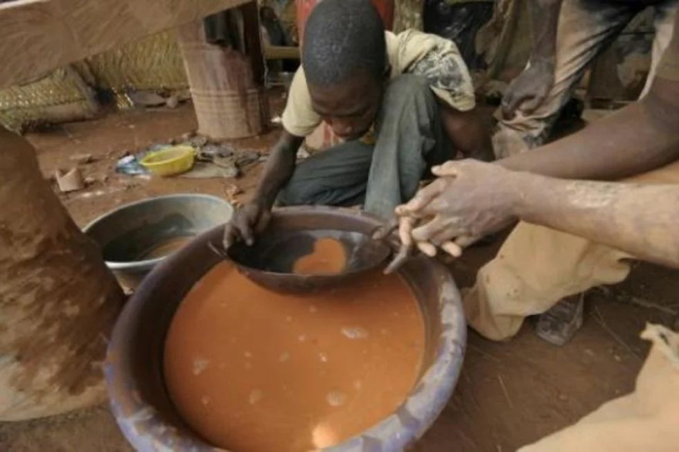 Reportan que hay al menos 63 fallecidos en la explosión de una mina de oro en Burkina Faso