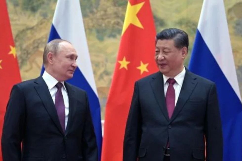 China se acerca a Rusia pero mantiene la cautela ante crisis ucraniana