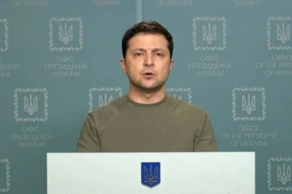 Presidente ucraniano lamenta que dejaron a su país "solo" frente a Rusia