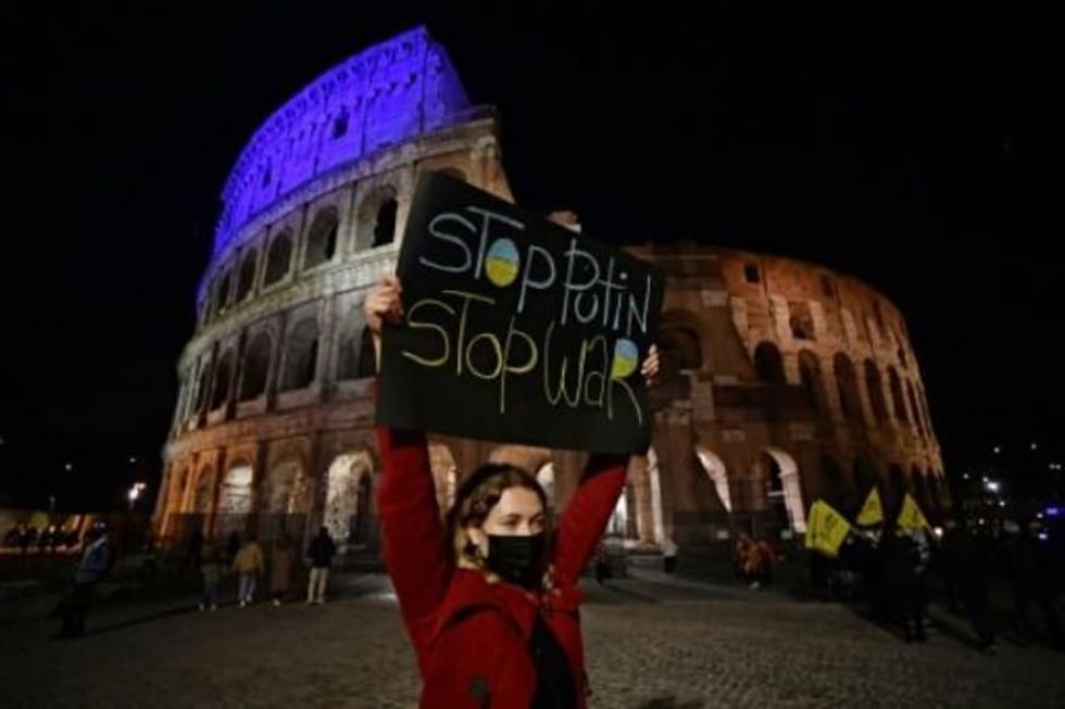 Se multiplica la solidaridad con Ucrania en las calles de todo el mundo