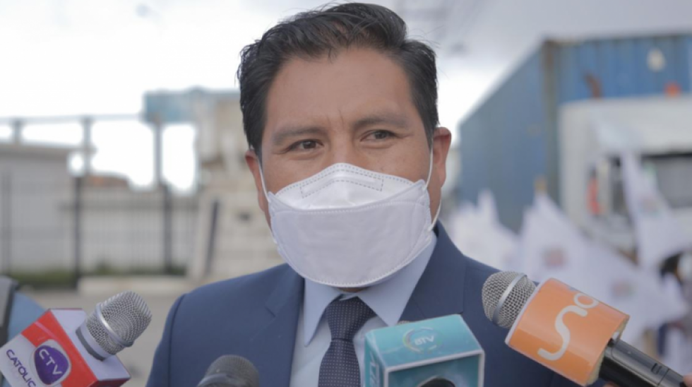 Ministro Auza recordó a médicos que día que no se trabaja, día que no se paga