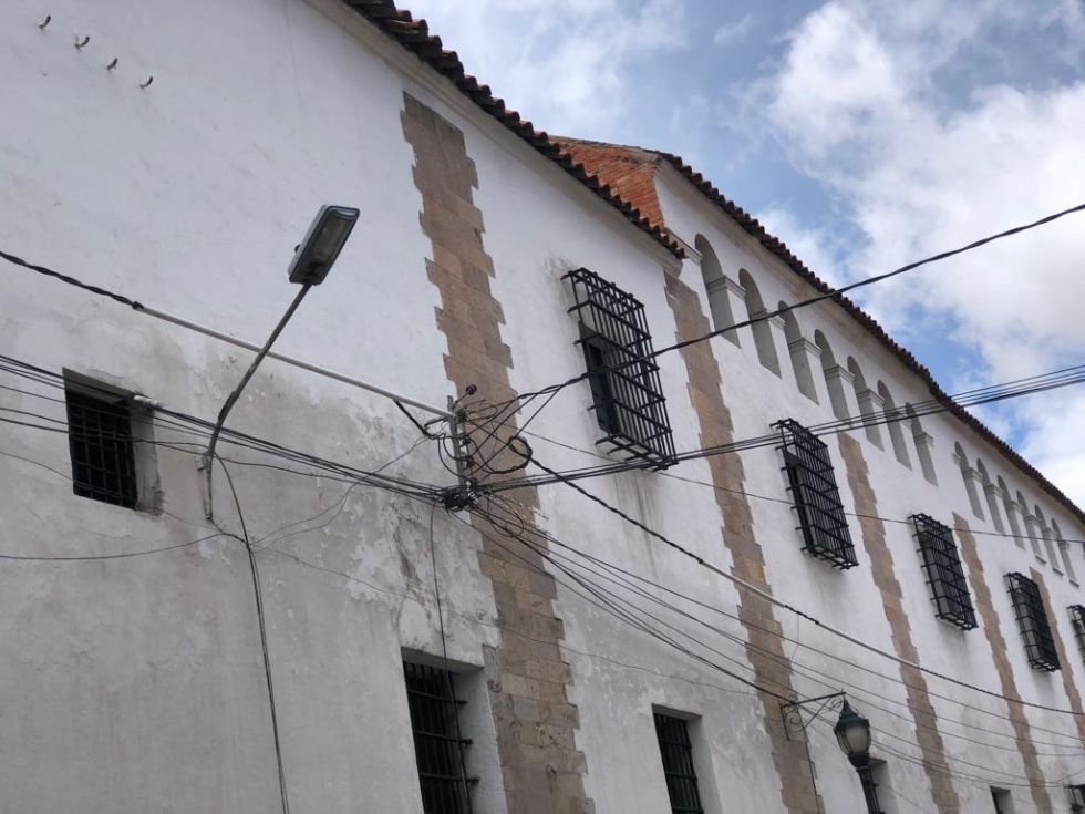 Comienzan el retiro de cables de paredes de la Casa de Moneda 