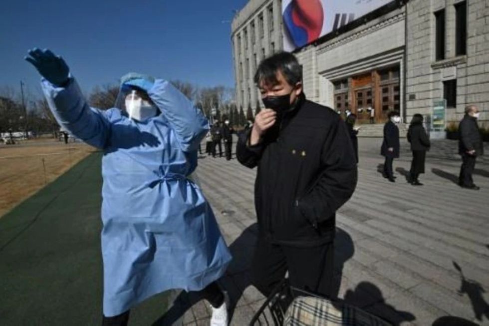 Corea del Sur alcanza un récord de más de 400.000 nuevos casos de covid-19
