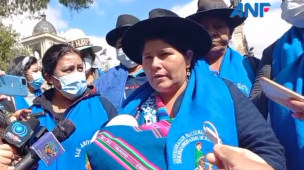 Bartolinas defienden a líderes del MAS y evitan hablar del machismo denunciado por Ponce