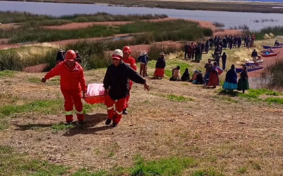 Cuatro personas mueren por el vuelco de un bote en navegación hacia Desaguadero