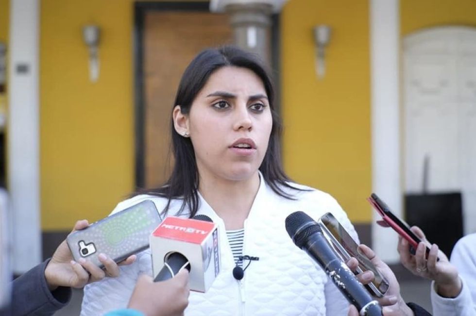 Senadora de CC: "Una interpelación le cuesta al país más de 35.000 dólares"