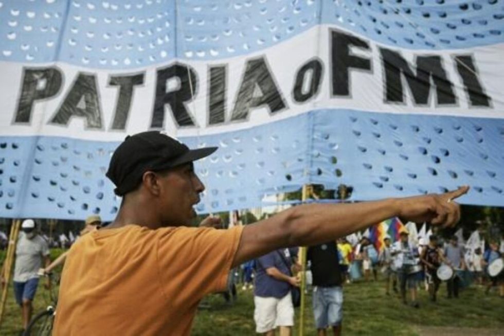 FMI aprueba nuevo paquete de ayuda para Argentina pero señala riesgos