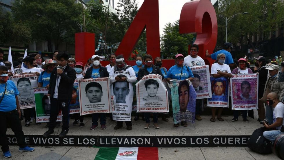 Acusan a autoridades mexicanas de obstruir pesquisas sobre 43 estudiantes desaparecidos en 2014