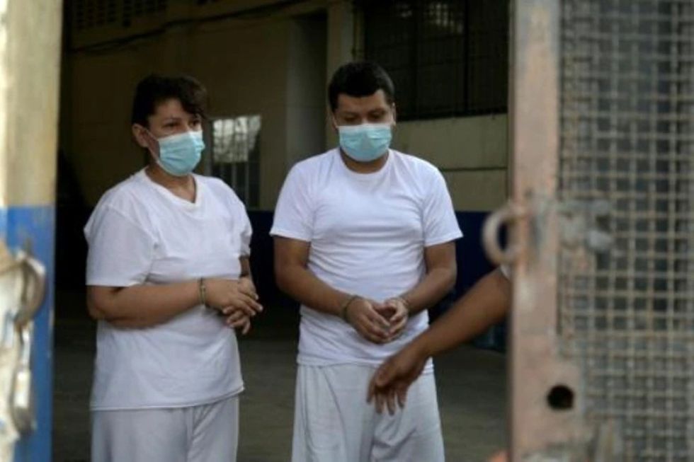 Bukele pide al Congreso más leyes para combatir a las pandillas en El Salvador