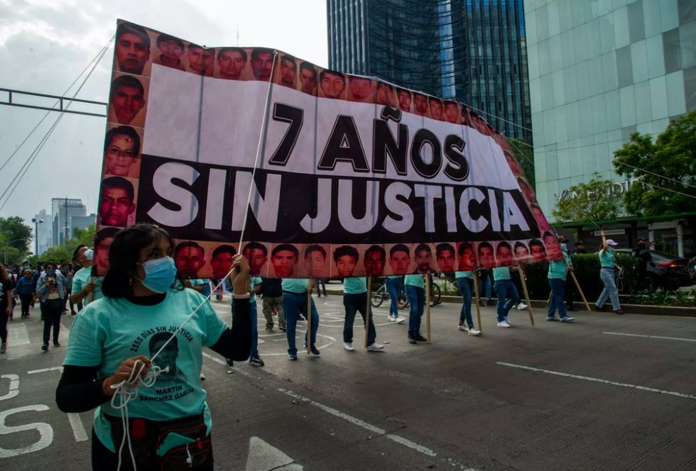 México niega ocultar información sobre desaparición de 43 estudiantes en 2014