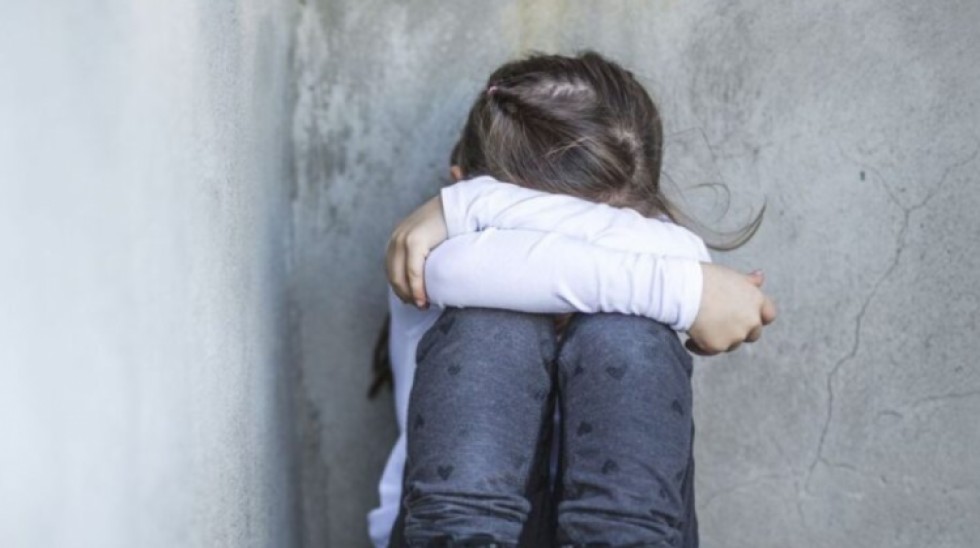 La Paz: Policía investiga abuso sexual de niña en colegio privado y Defensoría activa denuncia