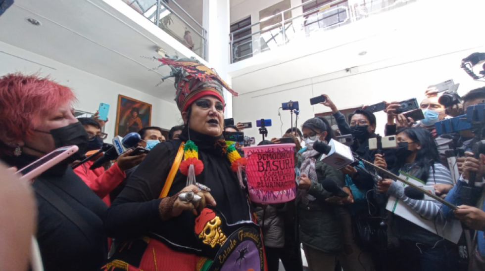 María Galindo rompe su carpeta de postulación a Defensora del Pueblo: "Esto ya está negociado"