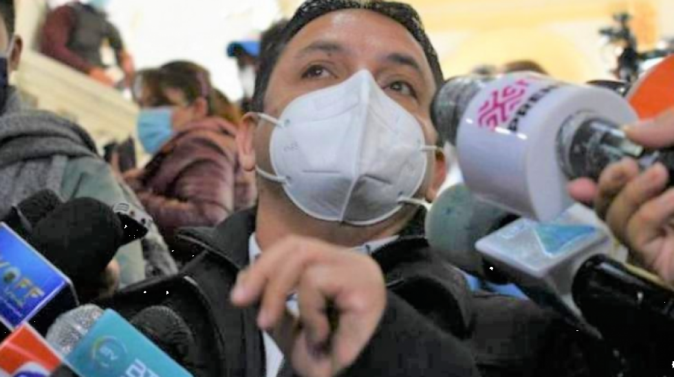 Senador de Creemos denuncia que no hay detenidos ni resarcimiento por la quiebra de la ECE