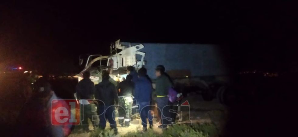 Colisión de vehículos deja tres muertos y dos heridos