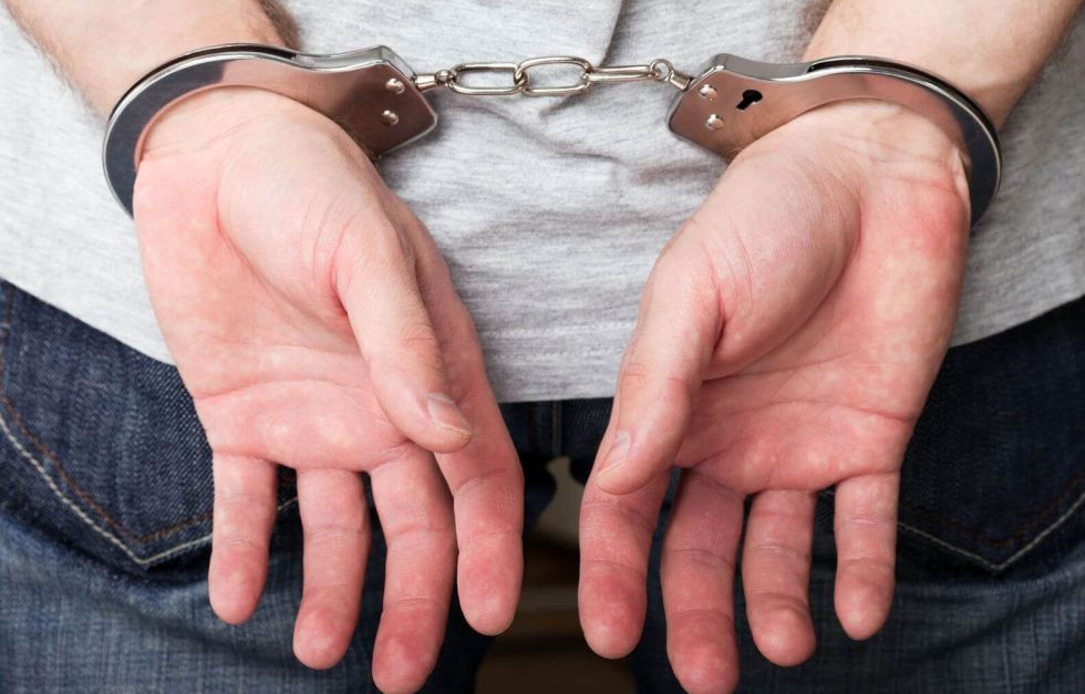 Santa Cruz: Aprehenden a tres jóvenes acusados de cometer violación contra 12 mujeres en comunidades menonitas