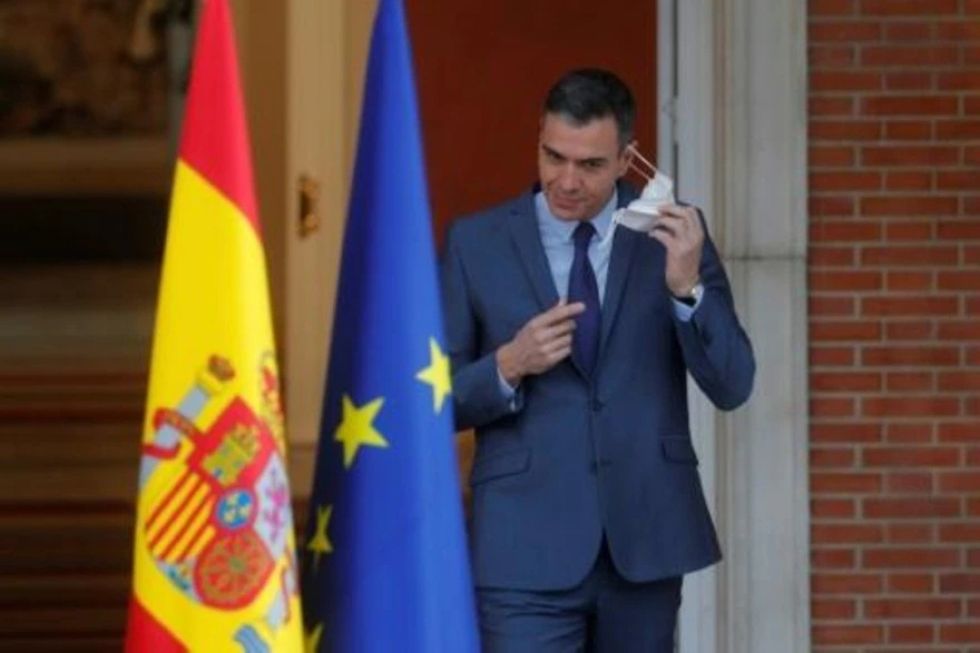 España abandonará la mascarilla obligatoria en interiores el 20 de abril