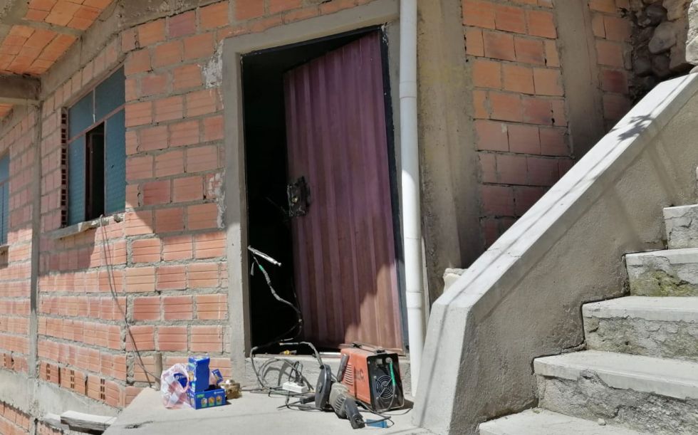 La Paz: Asaltan la vivienda de una pareja de policías y se llevan objetos de valor