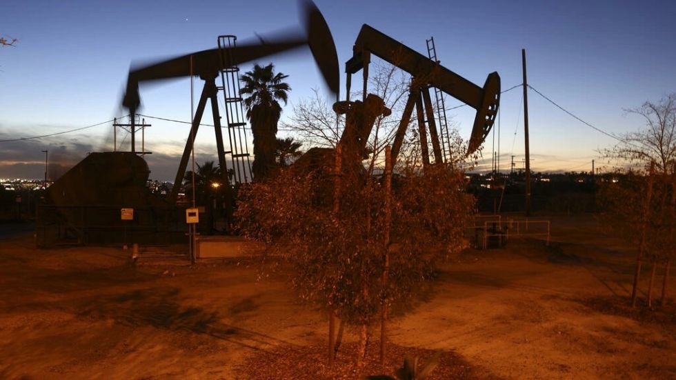 EEUU reabre licitaciones para explotación de petróleo y gas en terrenos federales