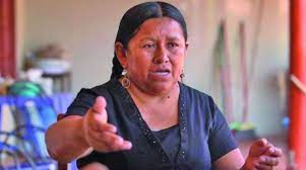Aramayo: Nemesia Achacollo está libre, impune; ella aprobó proyectos por Bs 5.000 millones