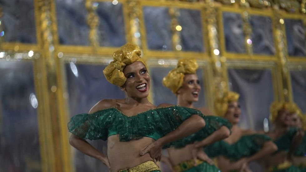 Rio "renace" con su primer carnaval desde la pandemia