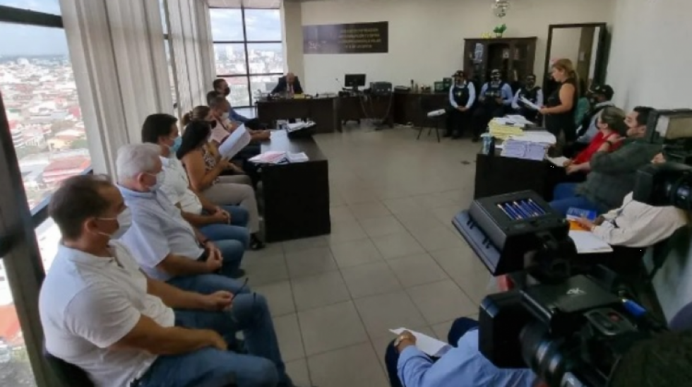 Juez dicta detención domiciliaria para Costas, Aguilera y Saavedra por "desvío de fondos"