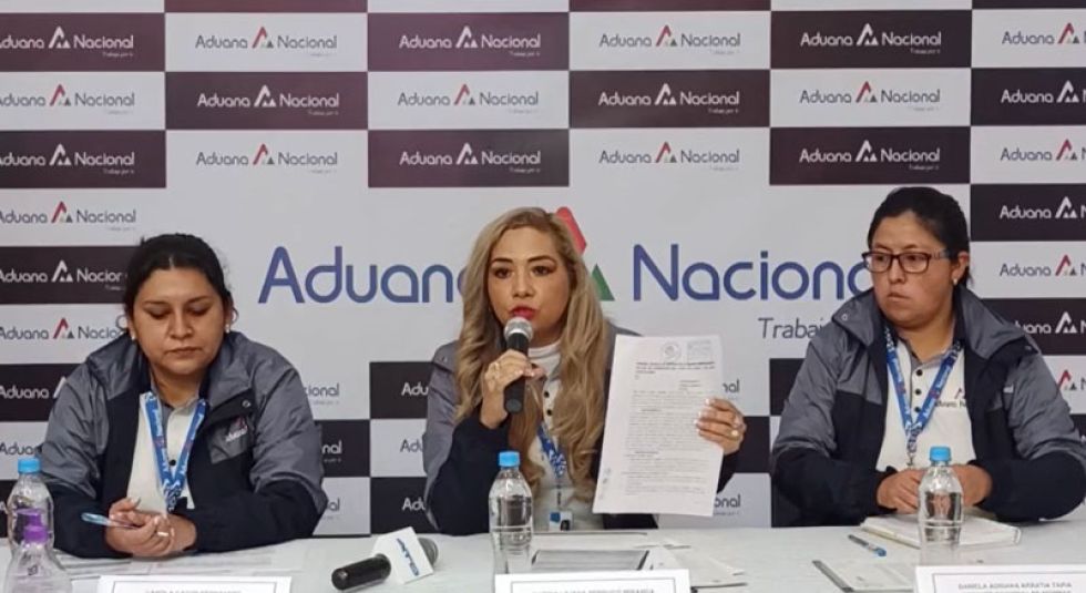 Aduana interviene Gerencia de Oruro y despide a nueve implicados en desmantelamiento de vehículos