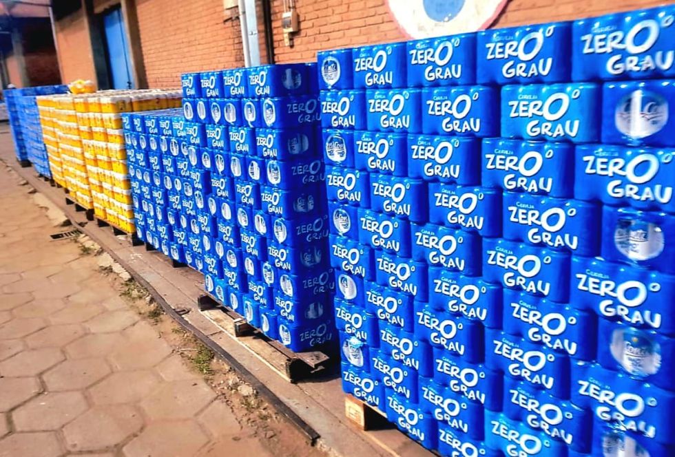 Santa Cruz: Incautan bebidas alcohólicas y harina valuadas en Bs 383.600