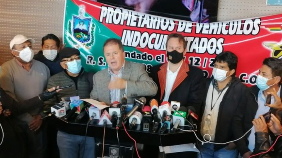 Chuteros desechan su proyecto de ley, dicen que se estaba dando "carta blanca" a más autos ilegales