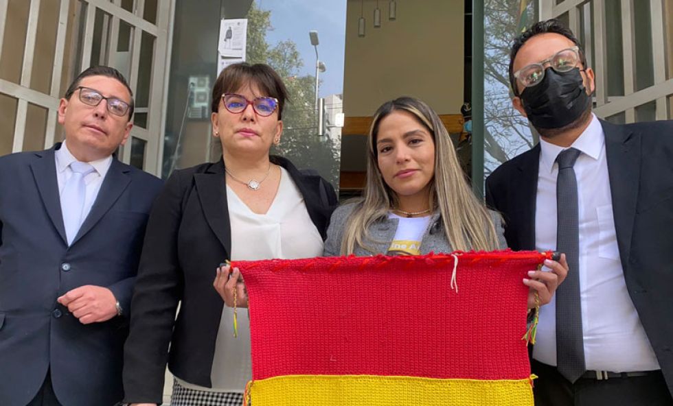 Hija de Jeanine Añez lleva carta al TCP para pedir que se admita Acción de Inconstitucionalidad