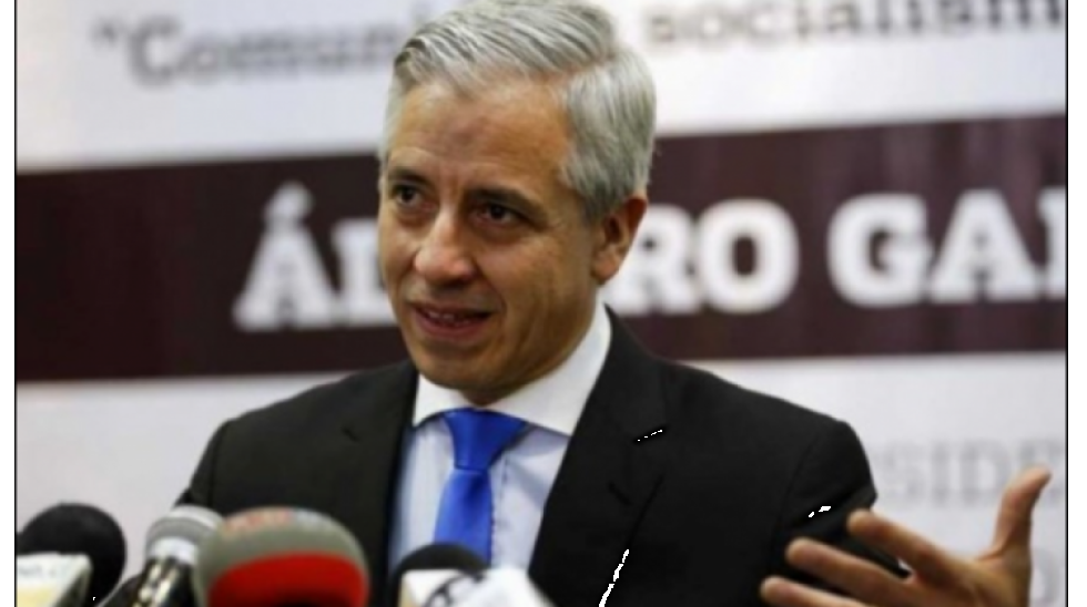 El MAS investigará si docentes son titulados; oposición pide empezar con García Linera