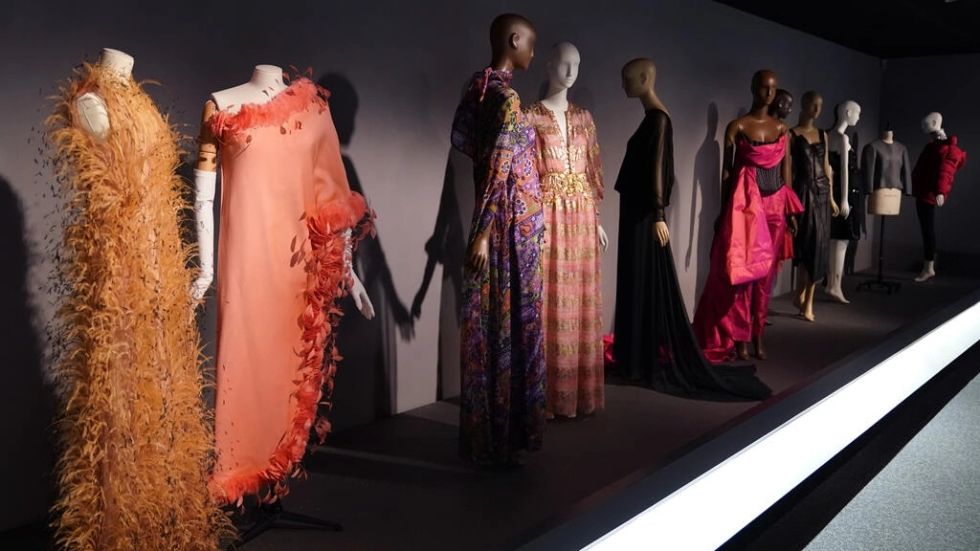 Museo en Nueva York pone a dialogar a Dior y Balenciaga