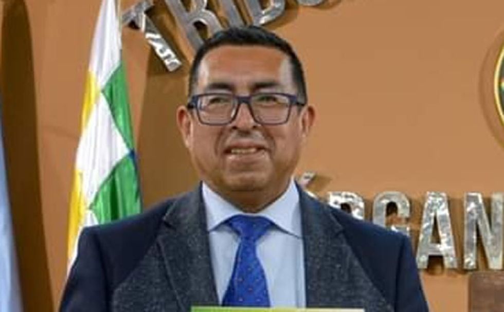 Fijan para el jueves la declaración de un exrector implicado en el caso Max Mendoza
