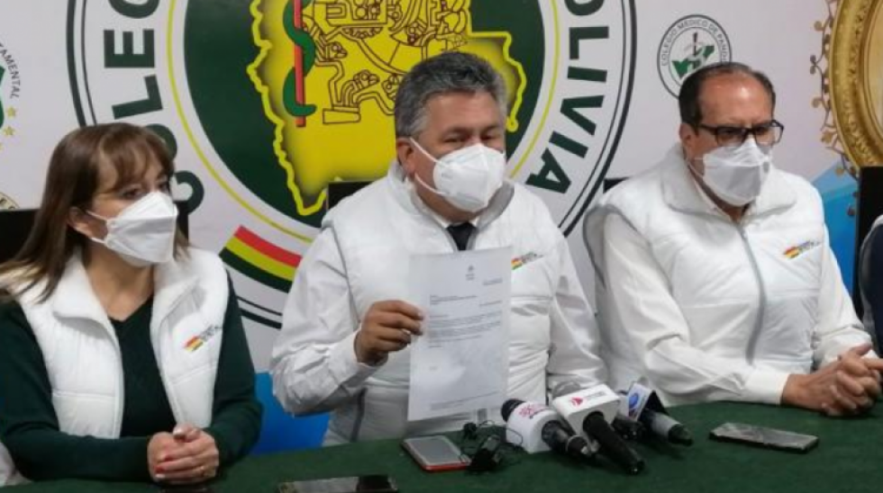 Médicos analizan paro de 72 horas y Gobierno advierte diálogo con quienes trabajaron