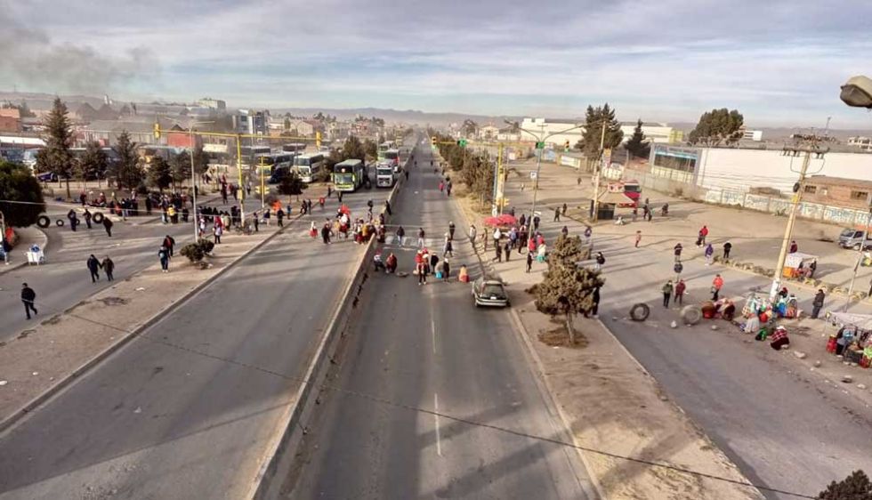 Padres de familia de El Alto convocan a bloqueo indefinido