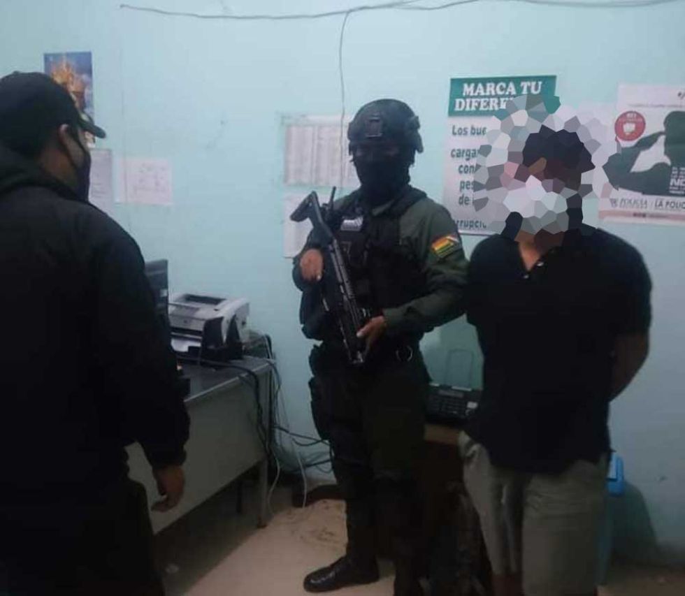 Vecinos en Yapacaní deciden expulsar a la familia de implicados en la violación a un niño