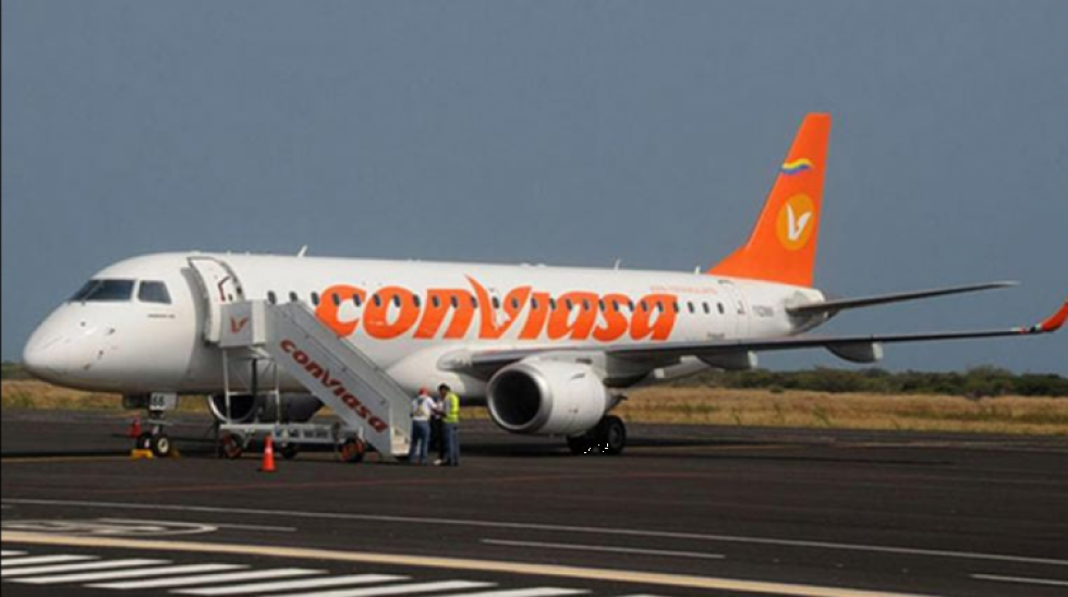 DGAC admite que autorizó ingreso de vuelo "no regular" de Conviasa a Santa Cruz
