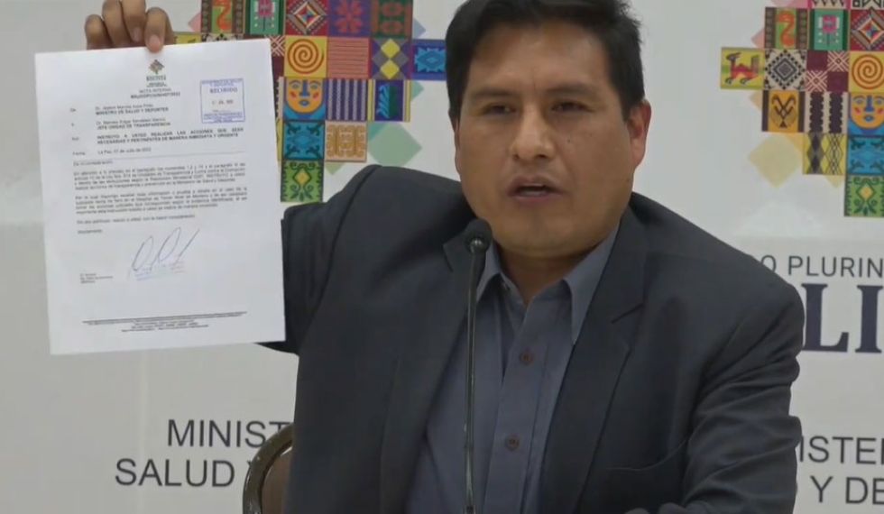 Envían comisión para investigar denuncia de venta de ítem en el Hospital de Montero