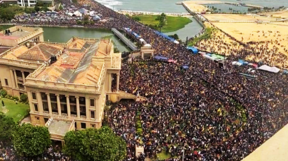 Manifestantes de Sri Lanka asaltan la residencia presidencial en medio de protestas por la crisis económica