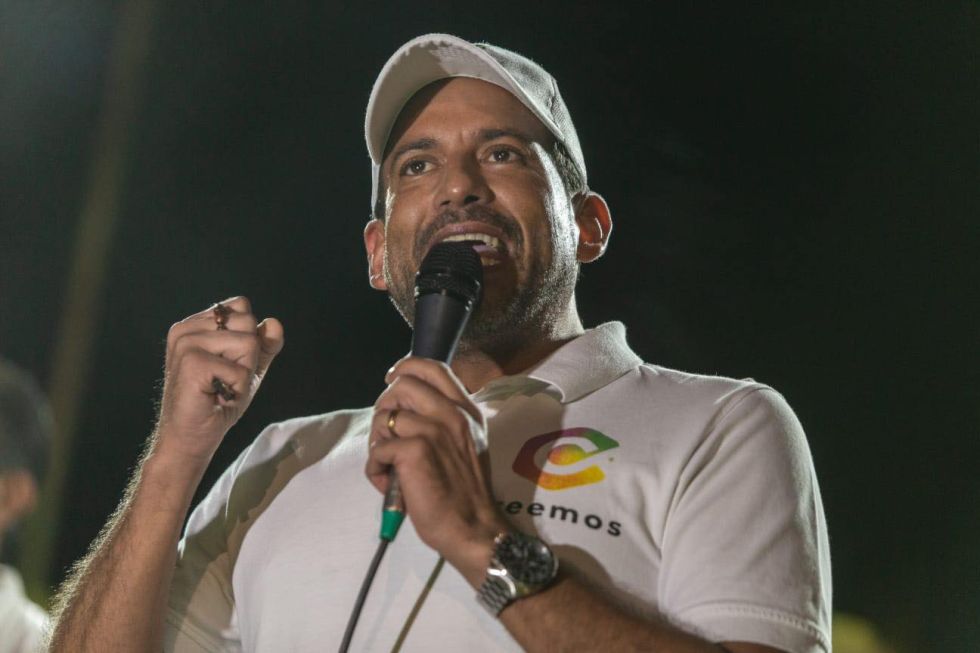 Gobernador Camacho califica como una ‘chicanería’ la postergación de su declaración en la Fiscalía