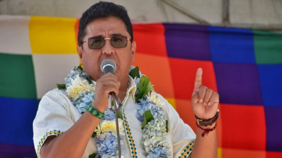 Adepcoca denuncia penalmente a ministro de Desarrollo Rural por no cerrar el mercado "ilegal"