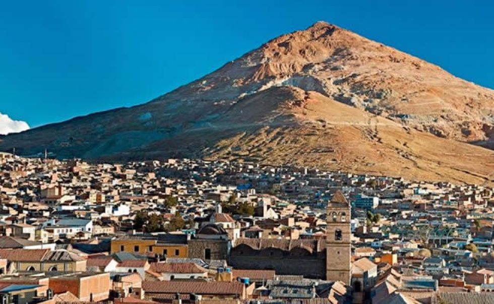 Buscan mostrar el turismo de Potosí a empresarios de Perú