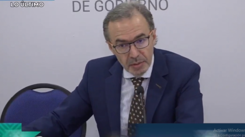 Gobierno sale en defensa de Jhonny Fernández y asegura que Camacho ya no tiene convocatoria