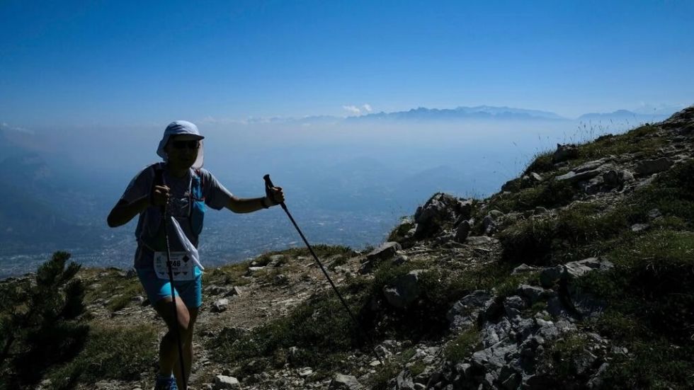 Deshielo de glaciares por olas de calor afecta a rutas de montaña en Alpes