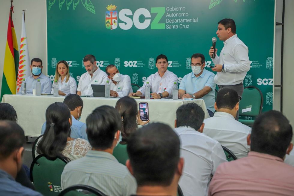 Gobernador Camacho anuncia que Santa Cruz levantará sus propios datos estadísticos ante ‘negativa’ del Gobierno por el Censo