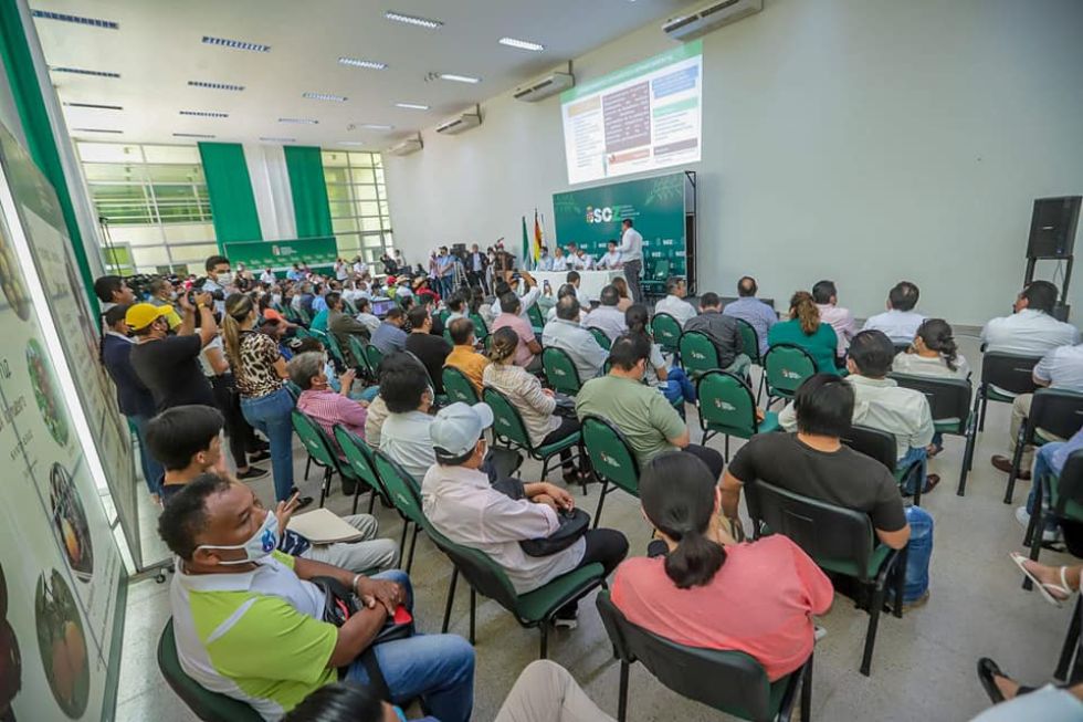 Cusicanqui califica de ‘improvisada’ y ‘politizada’ la encuesta que levante la Gobernación de Santa Cruz
