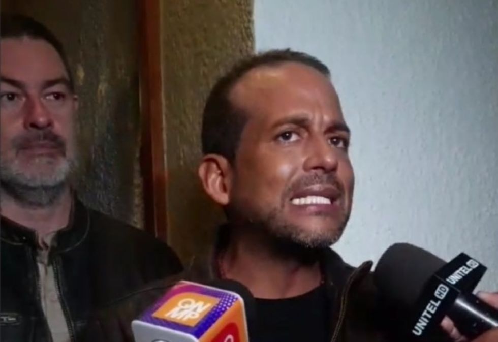 El Gobernador de Santa Cruz dice que el ataque a la casa del alcalde Fernández es un ‘autoatentado’